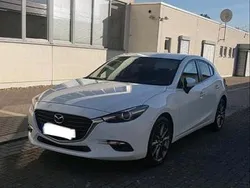 Weiß Gebraucht 2017 Mazda 3 Prime-Line Limousine | 10.800 € (Fairer Preis)