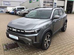 Grau Neu 2025 Dacia Duster Journey SUV | 25.990 € (Fairer Preis)