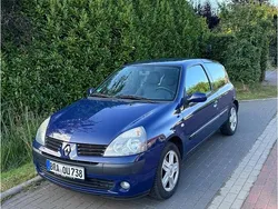 Blau Gebraucht 2004 Renault Clio II Kleinwagen | 1.700 €