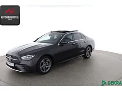 Grau (metallic) Gebraucht 2021 Mercedes E300 AMG Limousine | 37.469 € (Fairer Preis)