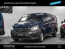 Stahlblau Gebraucht 2023 Mercedes Vito Van / Kleinbus | 36.878 € (Etwas zu teuer)