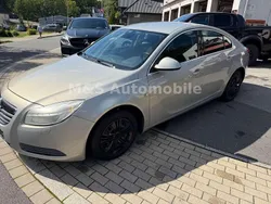 Grau Gebraucht 2010 Opel Insignia Edition Limousine | 4.249 € (Guter Preis)