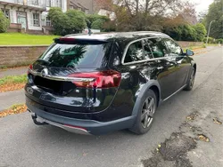 Schwarz Gebraucht 2015 Opel Insignia Country Tourer Kombi | 6.500 € (Fairer Preis)