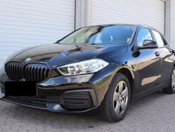 Schwarz Gebraucht 2021 BMW 118 Advantage Kleinwagen | 19.500 € (Fairer Preis)