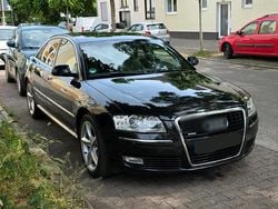 Schwarz Gebraucht 2010 Audi A8 Limousine | 12.000 €
