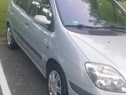 Grau Gebraucht 2001 Renault Scénic Van / Kleinbus | 950 € (Guter Preis)