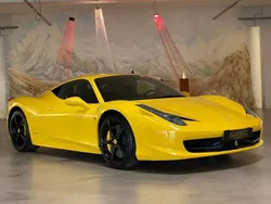 Gelb Gebraucht 2011 Ferrari 458 Coupé | 155.900 €
