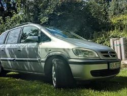 Silber Gebraucht 2005 Opel Zafira Van / Kleinbus | 1.199 € (Superpreis)