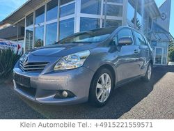 Blau Gebraucht 2009 Toyota Verso Life Van / Kleinbus | 4.499 € (Guter Preis)