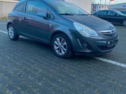 Grau Gebraucht 2010 Opel Corsa Kleinwagen | 2.500 € (Fairer Preis)