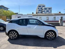 Weiß Gebraucht 2016 BMW i3 Comfort Edition Kleinwagen | 9.900 € (Superpreis)