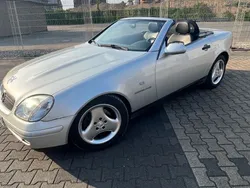 Silber Gebraucht 2000 Mercedes SLK230 Cabrio | 4.800 € (Etwas zu teuer)
