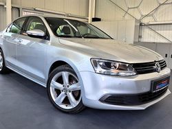 Silber Gebraucht 2012 VW Jetta Trendline Limousine | 7.990 € (Etwas zu teuer)