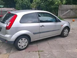 Silber Gebraucht 2006 Ford Fiesta Kleinwagen | 985 € (Guter Preis)