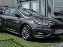 Grau Gebraucht 2018 Ford Focus ST-Line Kombi | 11.900 € (Guter Preis)
