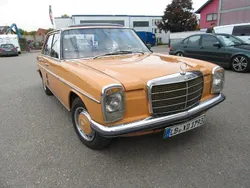 Orange Gebraucht 1976 Mercedes 200/8 Limousine | 17.900 €