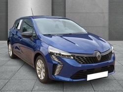 Blau Neu 2025 Renault Clio V | 21.590 € (Etwas zu teuer)