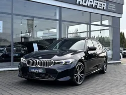Schwarz Gebraucht 2023 BMW 320 Performance Limousine | 41.900 € (Fairer Preis)