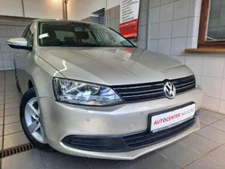 Silber Gebraucht 2012 VW Jetta Comfortline Limousine | 7.990 € (Fairer Preis)