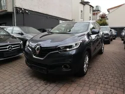 Grau Gebraucht 2018 Renault Kadjar Collection SUV | 14.300 € (Guter Preis)
