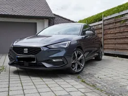 Grau Gebraucht 2020 Seat Leon FR Limousine | 19.499 € (Fairer Preis)