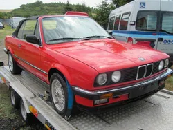 Rot Gebraucht 1989 BMW 325 Cabriolet Performance Cabrio | 12.999 €