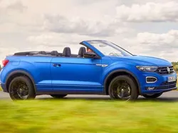 Blau Gebraucht 2021 VW T-Roc Cabriolet R-line Cabrio | 28.950 € (Fairer Preis)