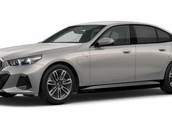 Grau Gebraucht 2024 BMW 550e Comfort Edition Limousine | 74.012 € (Guter Preis)
