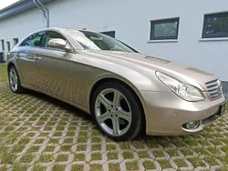 Gold Gebraucht 2004 Mercedes CLS350 Limousine | 5.900 €
