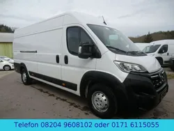Weiß Gebraucht 2024 Opel Movano Van | 24.750 € (Guter Preis)