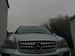 Silber Gebraucht 2006 Mercedes ML320 SUV | 5.400 €