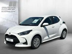 Weiß Gebraucht 2024 Toyota Yaris Hybrid Business Edition Limousine | 20.777 € (Guter Preis)