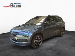 Quarzgrau metallic (metallic) Gebraucht 2021 Skoda Karoq SportLine SUV | 28.490 € (Etwas zu teuer)