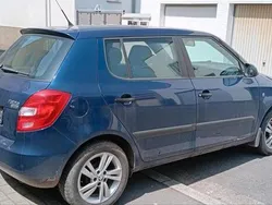 Blau Gebraucht 2009 Skoda Fabia Kleinwagen | 1.900 € (Superpreis)