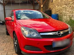 Rot Gebraucht 2008 Opel Astra GTC Coupé | 2.200 € (Guter Preis)