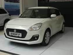 Weiß Gebraucht 2021 Suzuki Swift Kleinwagen | 13.390 € (Fairer Preis)
