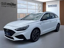 Weiß Gebraucht 2024 Hyundai i30 N Line Limousine | 24.480 € (Fairer Preis)