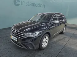 Schwarz Gebraucht 2024 VW Tiguan Allspace Life SUV | 35.530 € (Fairer Preis)