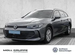Grau Gebraucht 2024 VW Passat Kombi | 30.740 € (Guter Preis)
