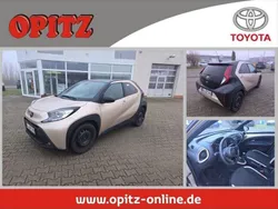 Beige Gebraucht 2024 Toyota Aygo Team Kleinwagen | 16.720 € (Fairer Preis)