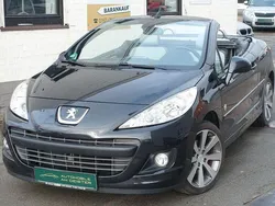 Schwarz Gebraucht 2012 Peugeot 207 CC Roland Garros Cabrio | 5.990 € (Etwas zu teuer)