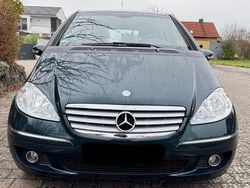 Grün Gebraucht 2005 Mercedes A150 Elegance Van / Kleinbus | 3.699 € (Guter Preis)