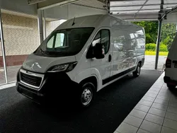 Weiß Gebraucht 2021 Peugeot Boxer Van | 19.999 € (Guter Preis)