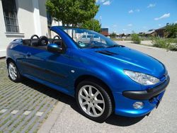 Farbe blau recife/metallic Gebraucht 2002 Peugeot 206 CC Platinum Cabrio | 3.950 €