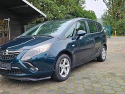 Grün Gebraucht 2014 Opel Zafira Tourer Van / Kleinbus | 7.800 € (Guter Preis)