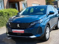 Lackierung blau celebes/metall Gebraucht 2021 Peugeot 3008 Active SUV | 22.600 € (Guter Preis)