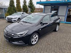 Schwarz Gebraucht 2018 Opel Astra Kombi | 12.350 € (Fairer Preis)