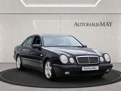 Schwarz Gebraucht 2000 Mercedes E430 Avantgarde Limousine | 8.950 € (Superpreis)