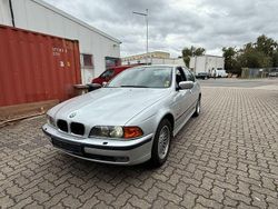 Silber Gebraucht 2000 BMW 523 Limousine | 1.900 € (Superpreis)