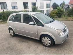 Silber Gebraucht 2005 Opel Meriva Van / Kleinbus | 1.390 € (Guter Preis)